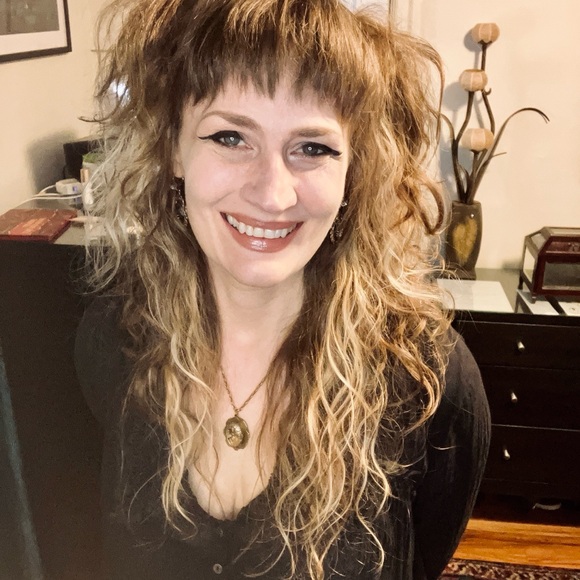 Meet your Posher, Brooke - Picture 10 of 14